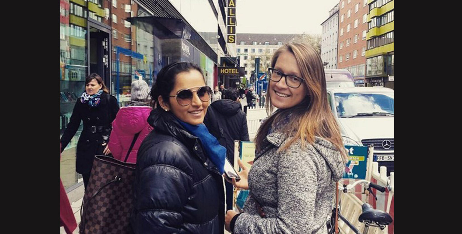 Sania Mirza on holiday in Germany and Spain after Stuttgart defeat!!!.jpg 2
