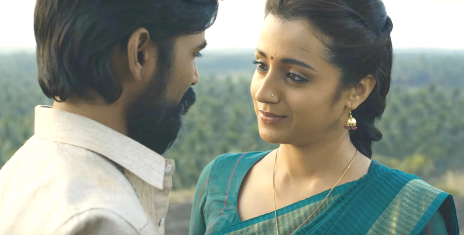 dhanush-trisha-kodi-jfw-1