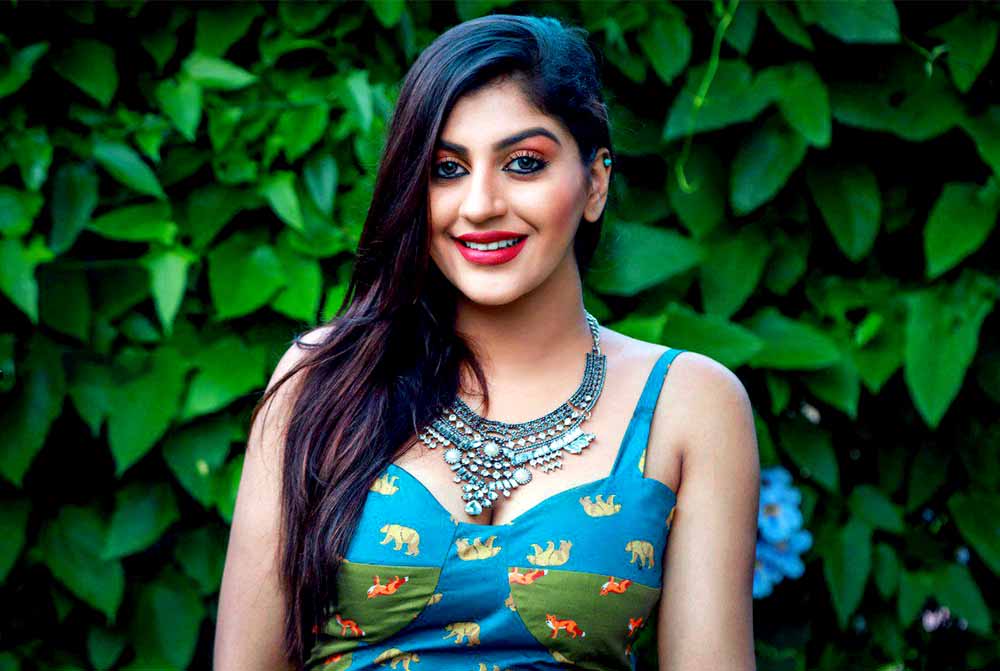 1000px x 671px - Yashika Anand Appears in Court, Requests To Dismiss Arrest Warrant! | JFW  Just for women