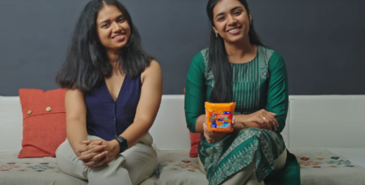 Period Chronicles : Twinning With Your Friend On Your Period !